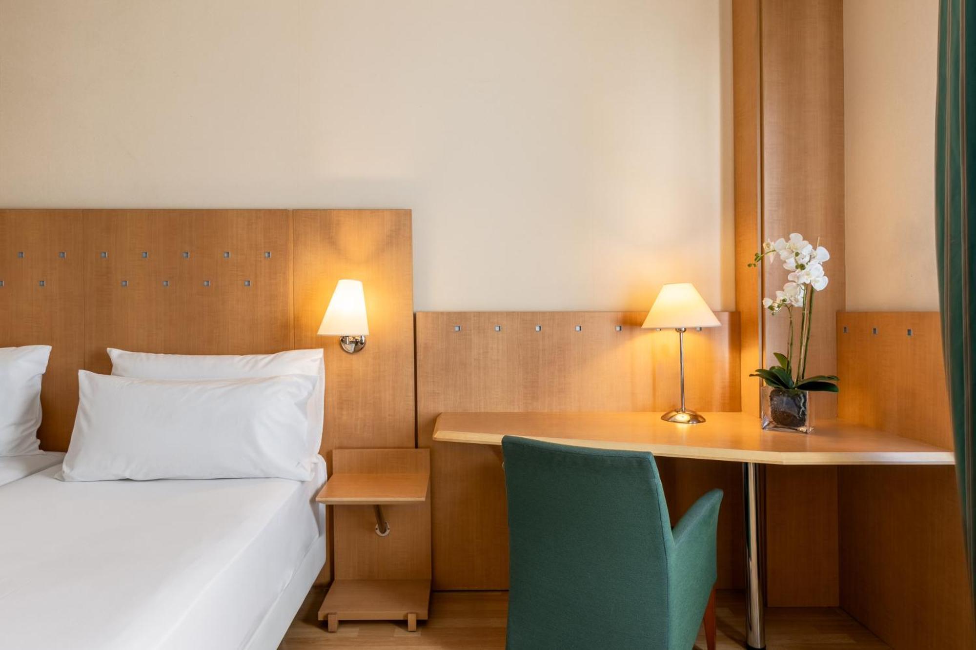 Crisol Leganes Hotell Eksteriør bilde